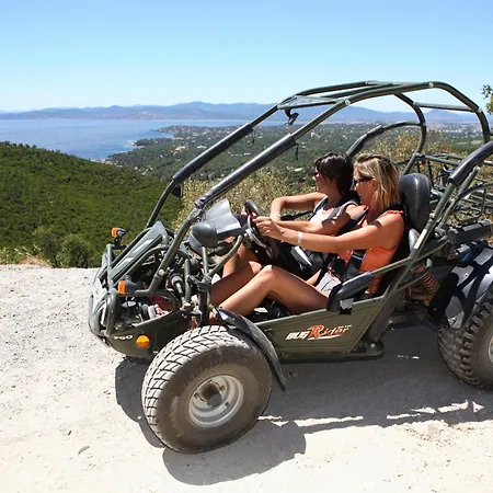 ホテル De L'esterel Pierre & Saint-Raphaël