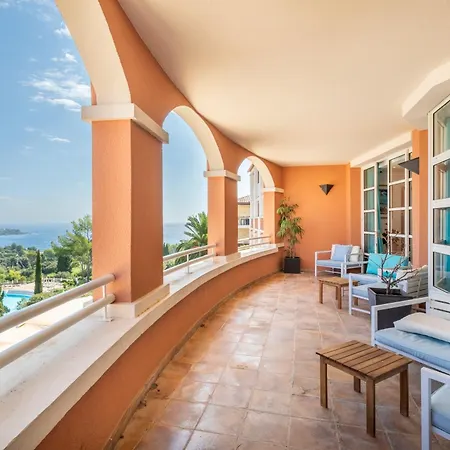 De L'esterel Pierre & Saint-Raphaël