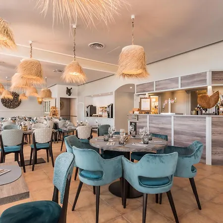 De L'esterel Pierre & 3*