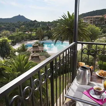 De L'esterel Pierre & 3* Saint-Raphaël