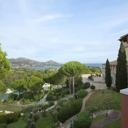 De L'esterel Pierre & ホテル