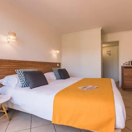 ホテル De L'esterel Pierre & Saint-Raphaël