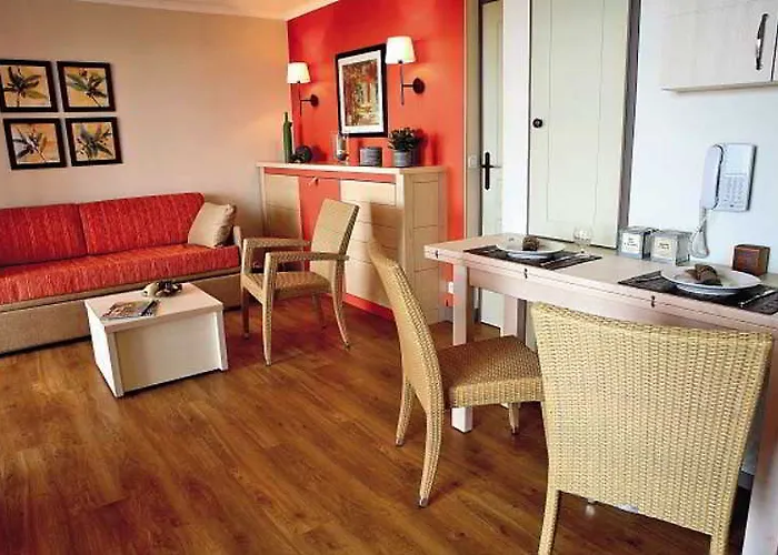 De L'esterel Pierre & Готель Сен-Рафаель