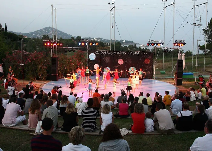 De L'esterel Pierre & Сен-Рафаель