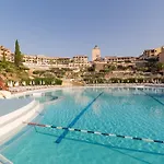 Hotell De L'esterel Pierre & 3*