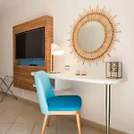 Hotell De L'esterel Pierre & Saint-Raphaël