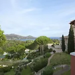 De L'esterel Pierre & Hotell