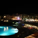 酒店 De L'esterel Pierre & 3*