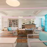 De L'esterel Pierre & Hotell