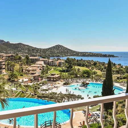De L'esterel Hotel