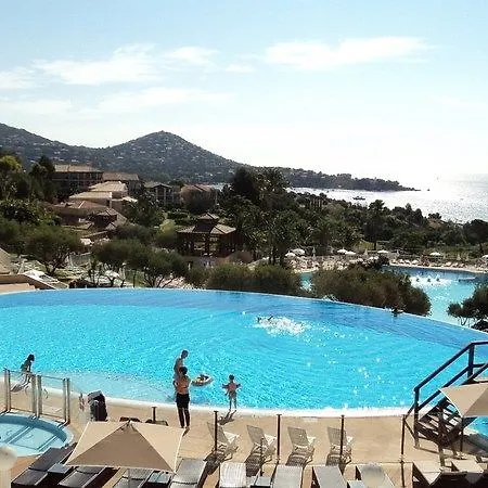 De L'esterel Pierre & 3* Saint-Raphaël