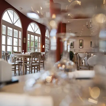 Hotel De L'esterel Pierre & 3*