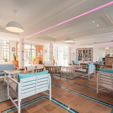 Hotel De L'esterel Pierre &