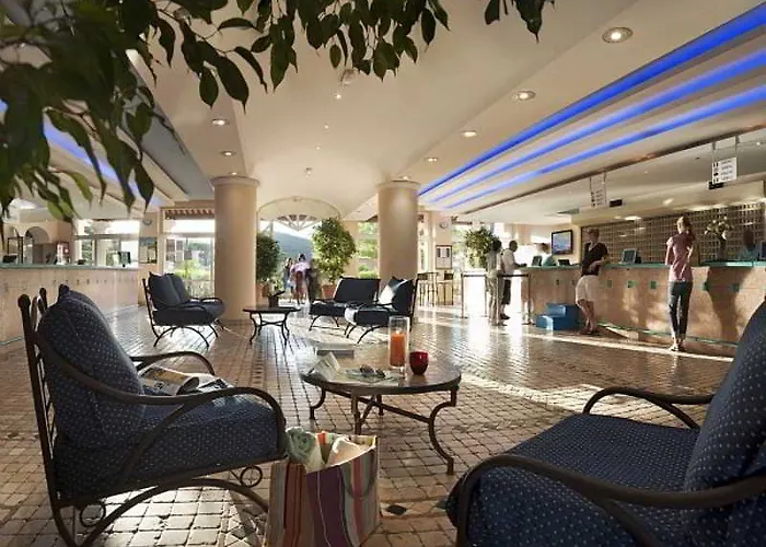 De L'esterel Pierre & Hotell