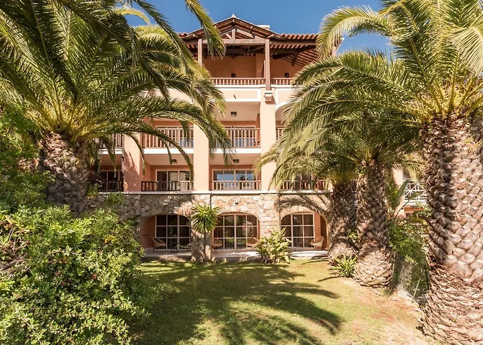 Hotell De L'esterel Pierre &