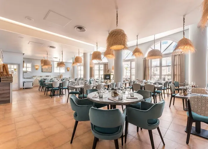 De L'esterel Pierre & 3*