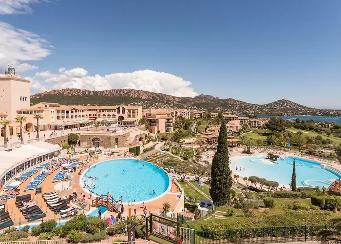 Hotell De L'esterel Pierre & Saint-Raphaël