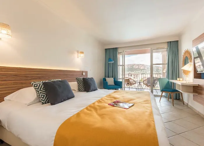 De L'esterel Pierre & Saint-Raphaël