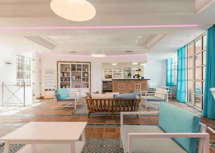 De L'esterel Pierre & Hotell