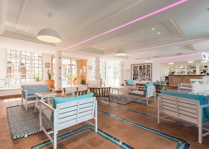 Hotell De L'esterel Pierre &